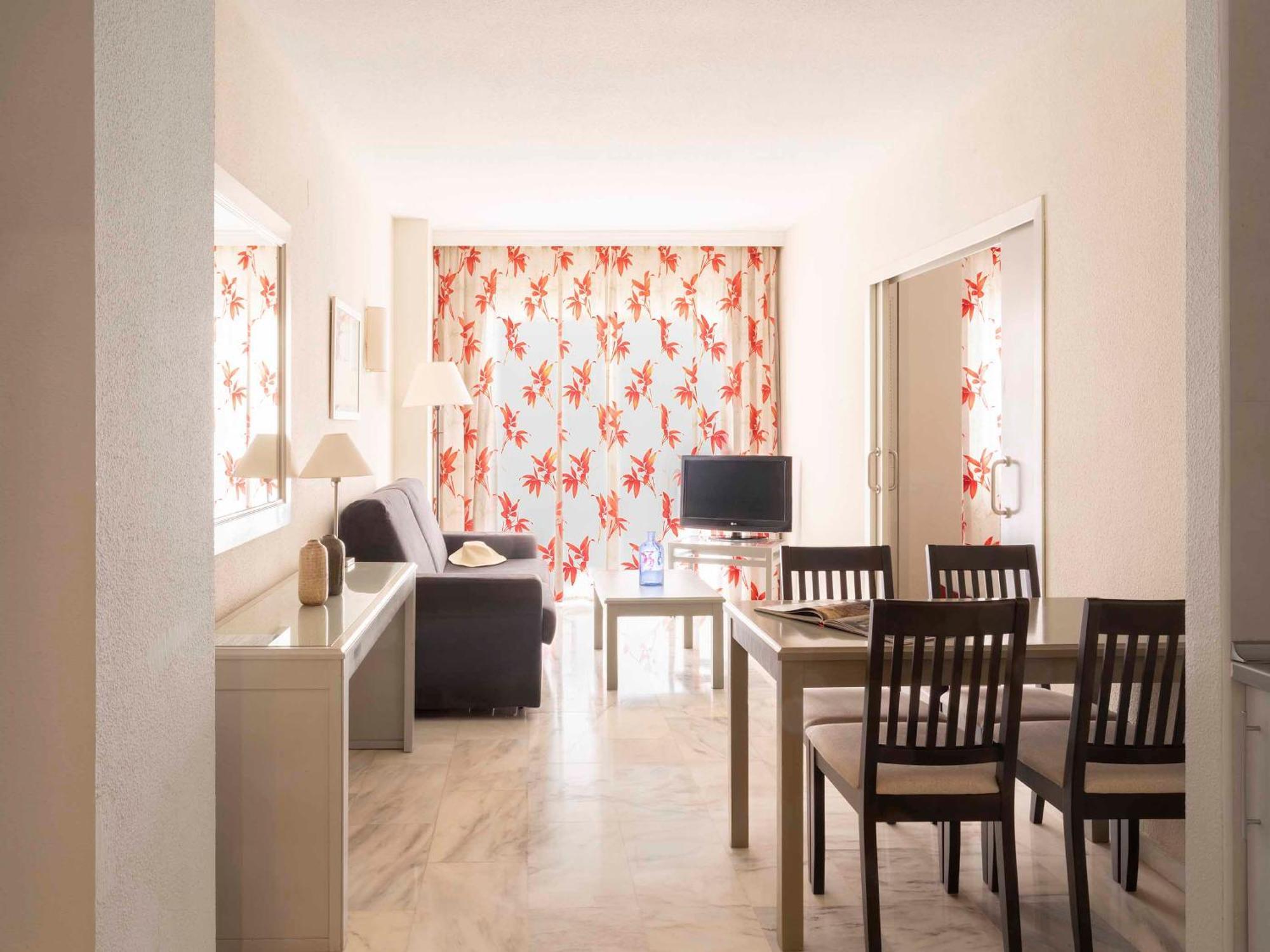 One-Bedroom Apartment Terrace